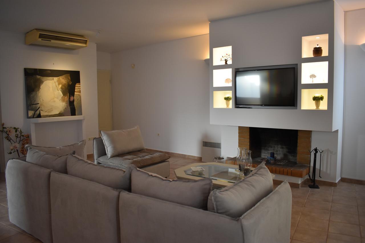 El Mar, 2 Bdr Seaview Apartment, 7 Min From Beach ลาโกนิสซี ภายนอก รูปภาพ