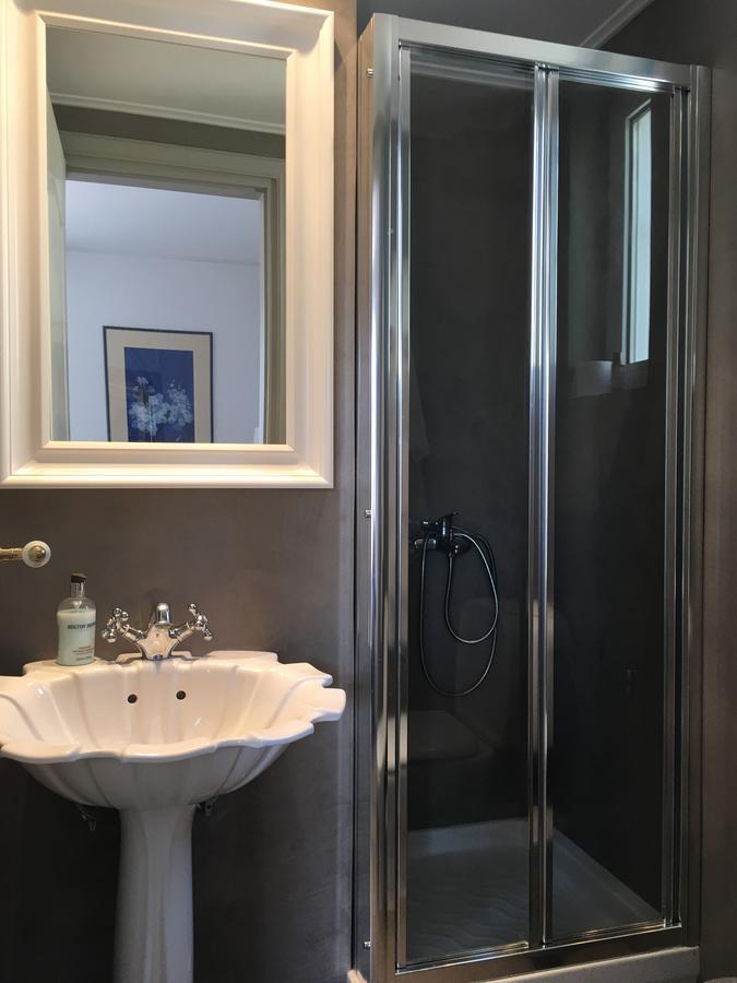 El Mar, 2 Bdr Seaview Apartment, 7 Min From Beach ลาโกนิสซี ภายนอก รูปภาพ